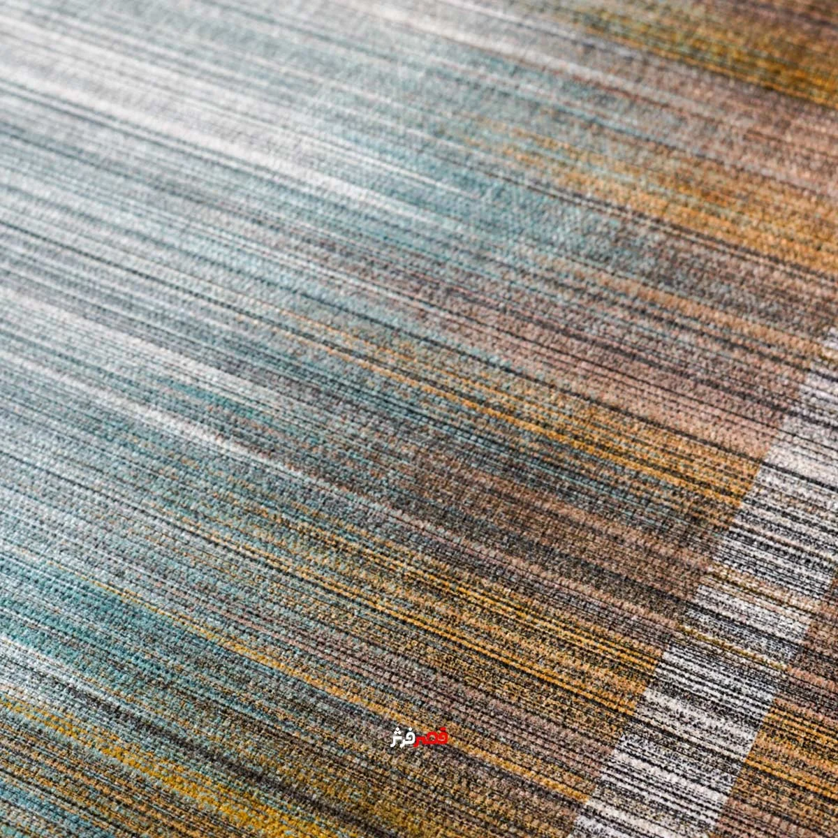 نمای نزدیک قالیچه ماشینی دورو کد 1.00114 زمینه آبی مسی