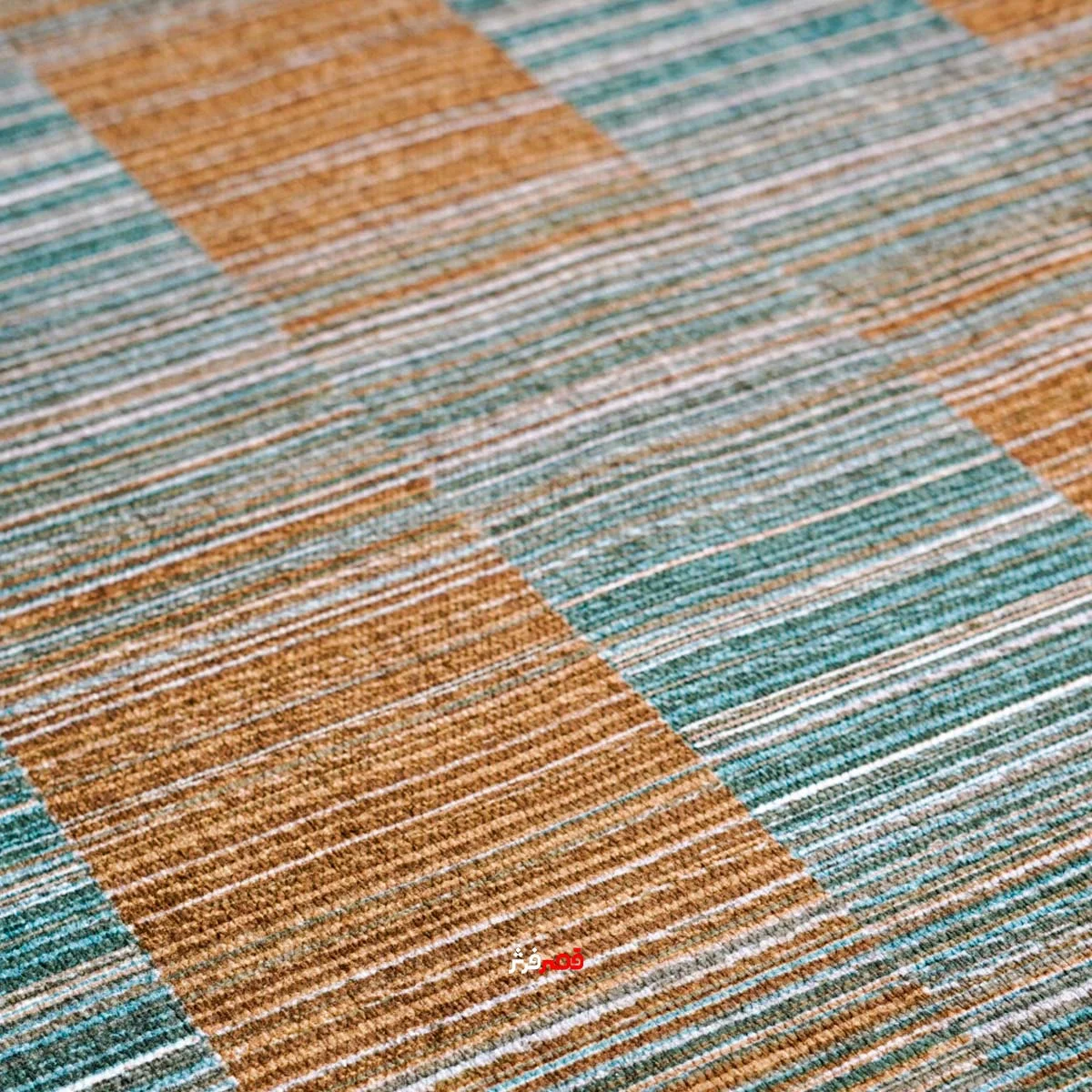 نمای زوم پشت قالیچه ماشینی دورو کد 1.00118 زمینه آبی